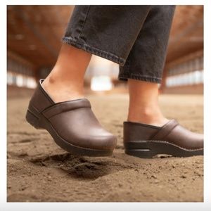 DANSKO Professional Antique Brown Oiled Clog BRAND NEW Size 38